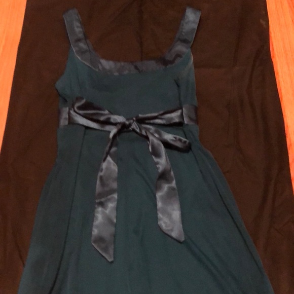 Teal chiffon dress with side zipper, tie back. - Picture 5 of 6